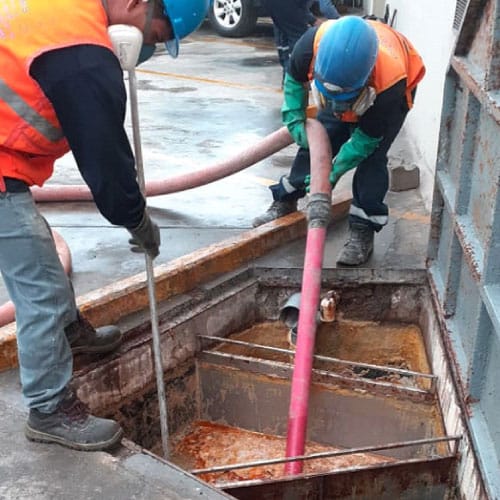 Limpieza-y-desinfección-de-baños